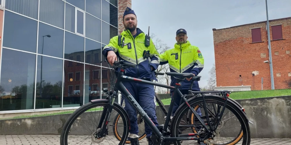 Vakar, 23. aprīlī, Liepājā darbu uzsāka Valsts policijas Kurzemes reģiona pārvaldes Dienvidkurzemes iecirkņa velopatruļas.