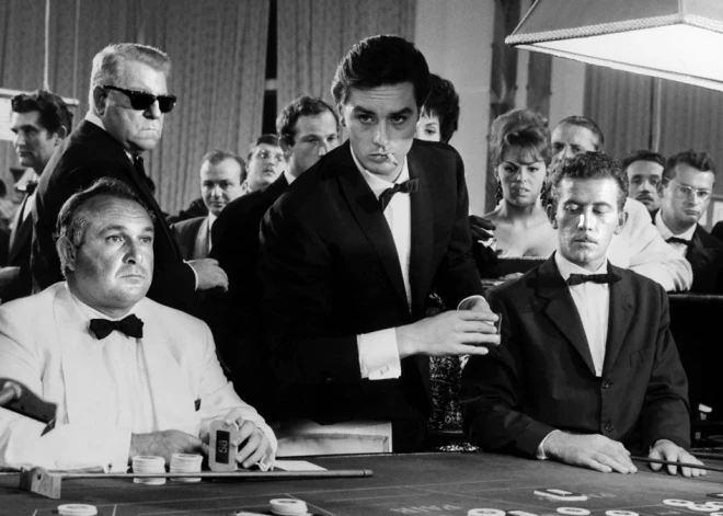 "Splendid Palace" piedāvā filmas ar leģendāro Alēnu Delonu