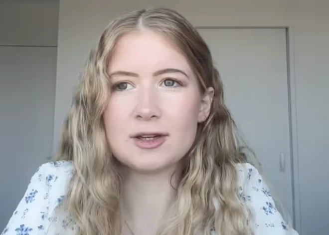 Mirusi 21 gadu veca soctīklu zvaigzne, kura atklāti stāstīja par savu cīņu ar vēzi