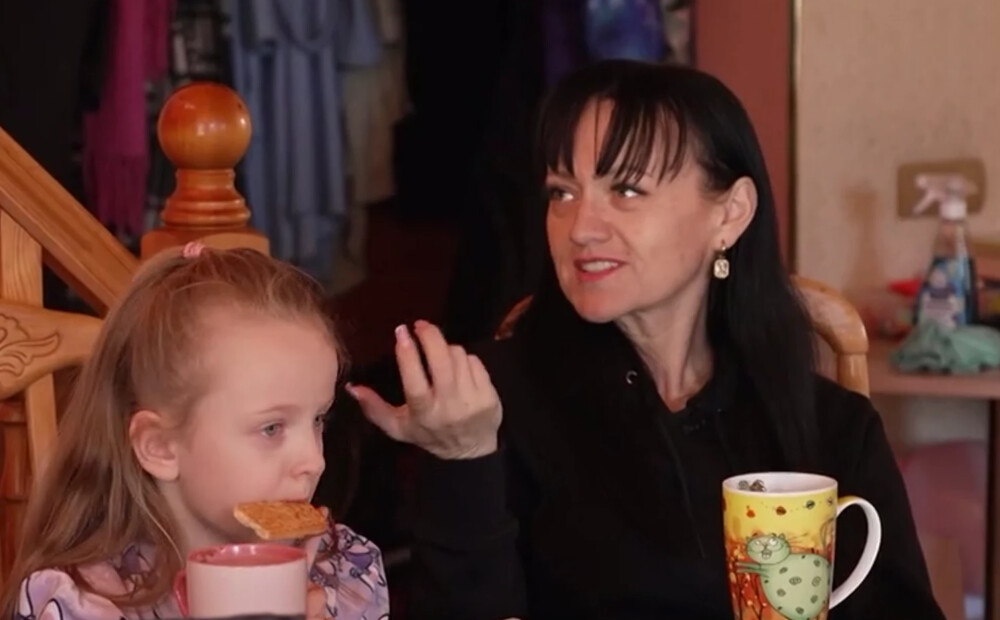 Šova "Ģimene burkā" zvaigzne Agrita Bindre pirms septiņiem gadiem vēlējusies kopā ar visiem bērniem pārvākties uz Angliju