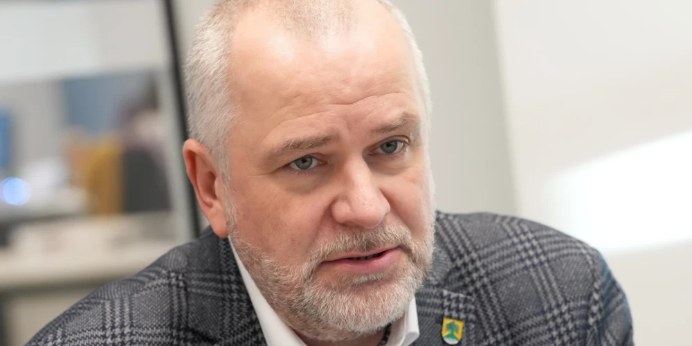 Valmieras novada domes priekšsēdētāja Jāņa Baika alga pieaugusi par teju 10 tūkstošiem eiro.