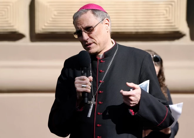 Pāvesta Franciska bēres apmeklēs arī arhibīskaps Stankevičs