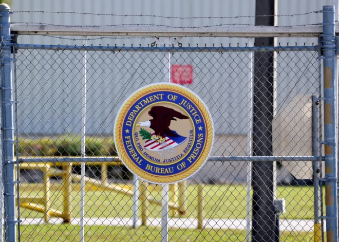 FIB aiztur tiesnesi par traucēšanu aizturēt nelegālo imigrantu