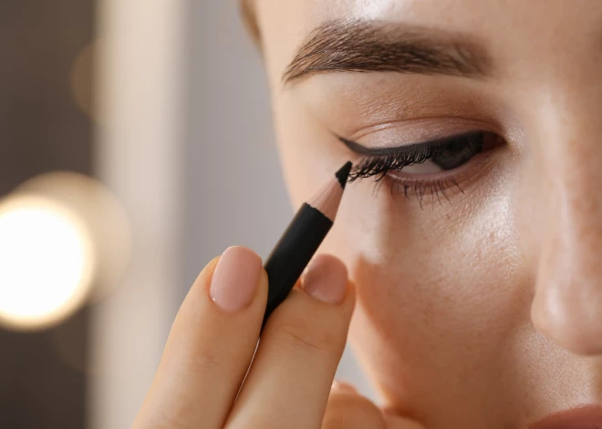 Mikrobi tavā kosmētikā. Pētījumā noskaidrotais nepatīkami pārsteidz