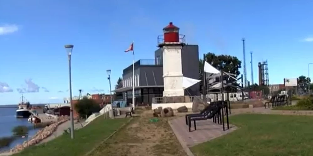 Kopējā Salacgrīvas bākas atjaunošanas darbu summa sasniedza 4948 eiro.