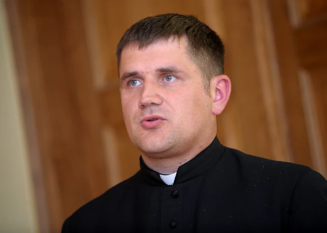 Vatikāns pats lemj, kurus bīskapus iecelt par kardināliem, skaidro Latvijas Romas Katoļu baznīcas pārstāvis