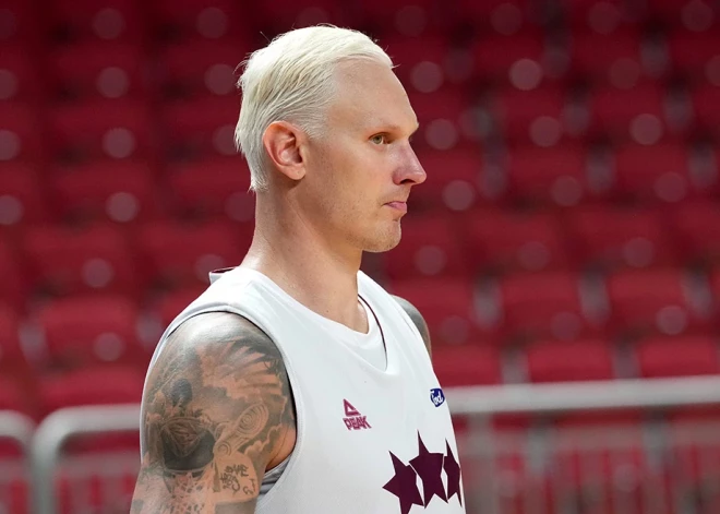 Jāņa Timmas mamma pirmo reizi dalījusies pārdomās par dēla zaudējumu: "Es eju gulēt un pamostos asarās"