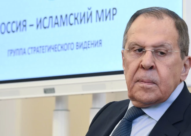 Krievija negrasās nodot Zaporižjas atomelektrostacijas kontroli ASV, paziņo Lavrovs