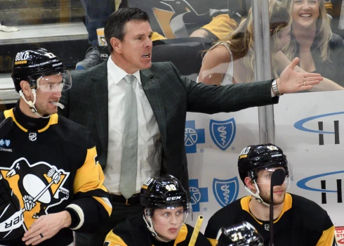 Nu jau atlaistais "Penguins" galvenais treneris Maiks Salivans