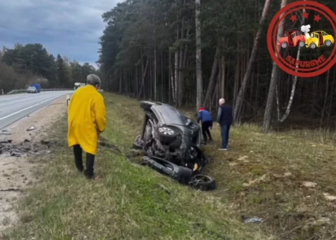 Подробности смертельного ДТП на Таллинском шоссе: спасателям пришлось срезать крышу машины, чтобы освободить водителя