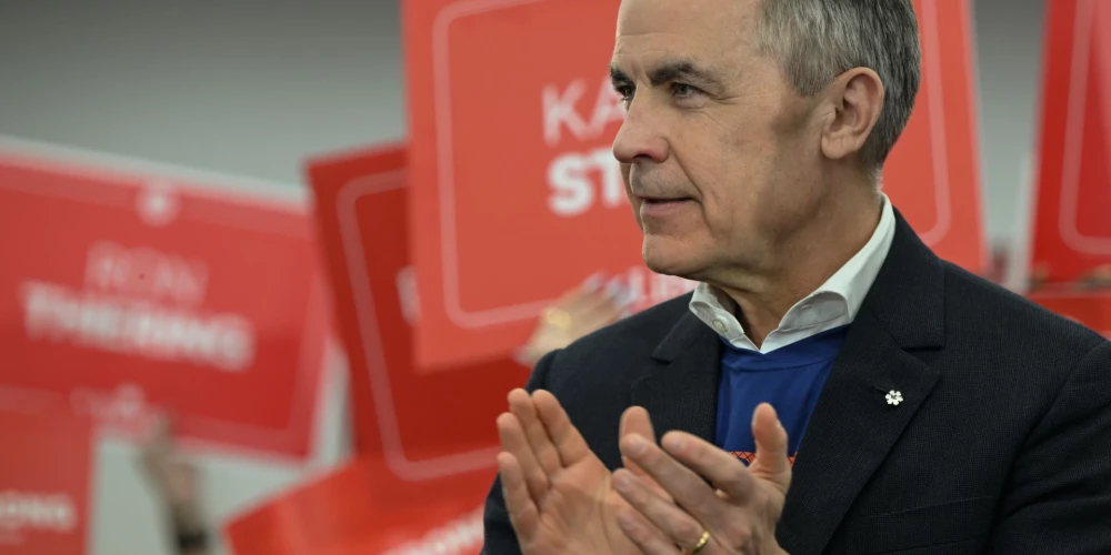 Kanādā notikušajās parlamenta vēlēšanās uzvarējusi premjerministra Marka Kārnija vadītā Liberālā partija.