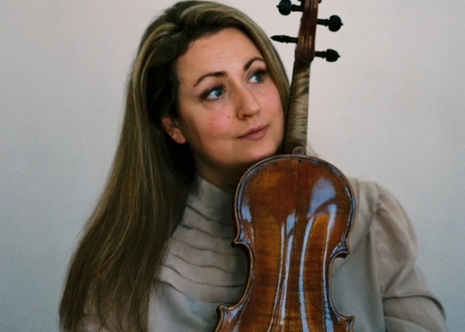 Stīgu parfīms - jeb vijolniece Elīna Bukša prezentē Latvijā nebijušu koncerta projektu