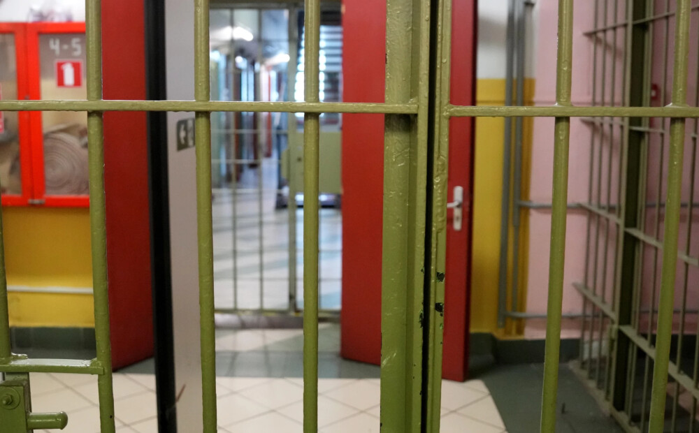 Cietušā nāve iestājās dažu minūšu laikā: atzīstot savu vainu slepkavībā, vīrietis saņem 10 gadus cietumā