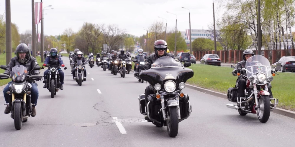 Sākoties jaunajai moto sezonai, ceļi kļūst dzīvāki – arvien vairāk motociklistu atgriežas satiksmē.