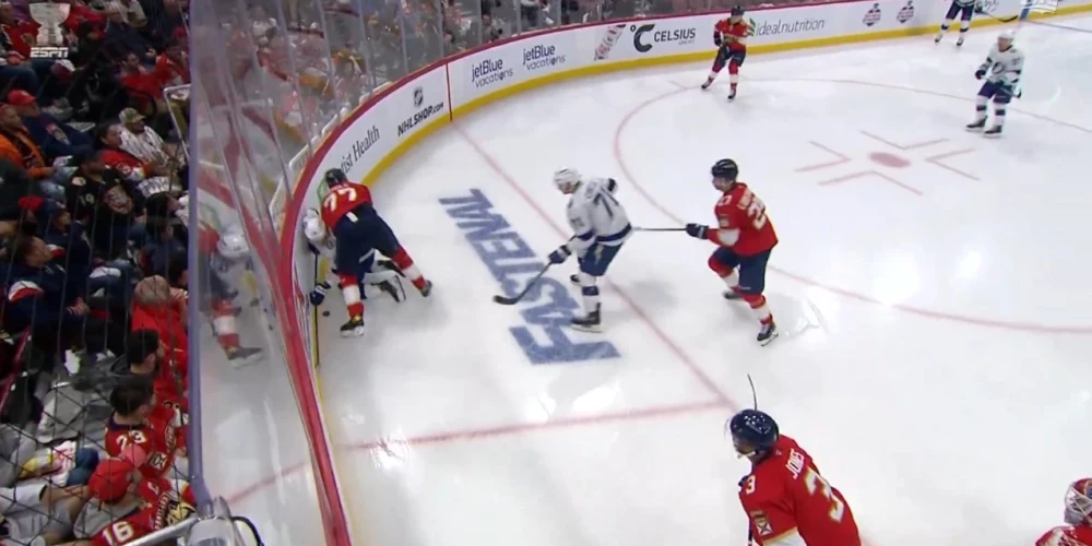 Момент нарушения против Гиргенсонса.