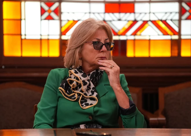 Saeima noraida "Progresīvo" priekšlikumu ļaut deputātiem uz laiku nolikt mandātu darbnespējas dēļ