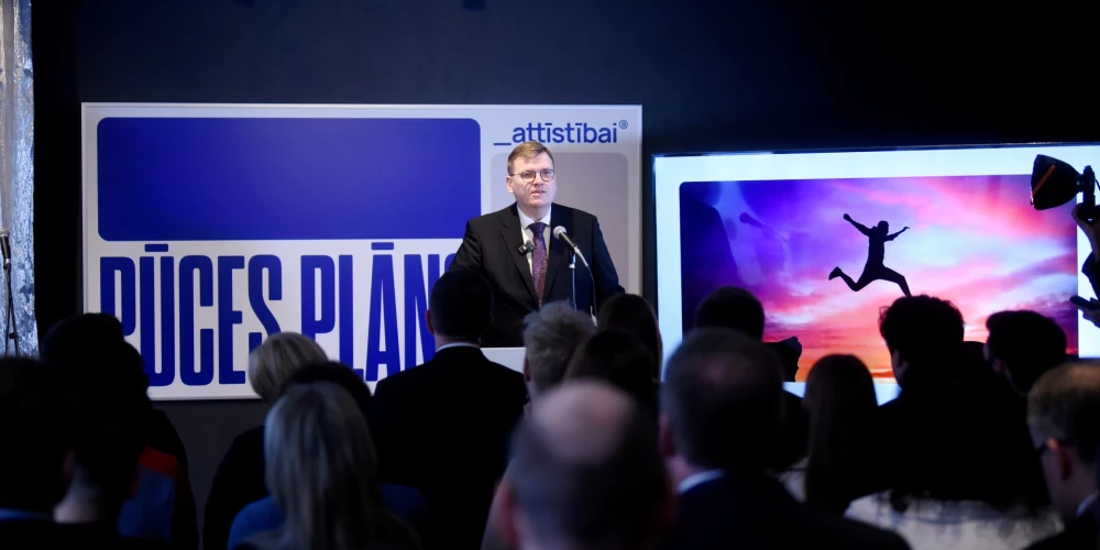 Partijas "Latvijas attīstībai" valdes līdzpriekšsēdētājs Juris Pūce piedalās partijas "Latvijas attīstībai" pasākumā, kura laikā politiskais spēks informē par tā priekšvēlēšanu politisko piedāvājumu Rīgā.