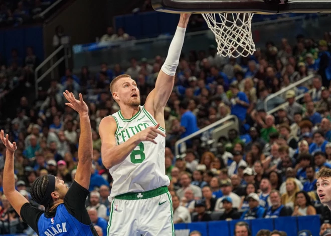 Porziņģis pieticīgs; "Celtics" grauj "Magic" un sasniedz "play off" otro kārtu