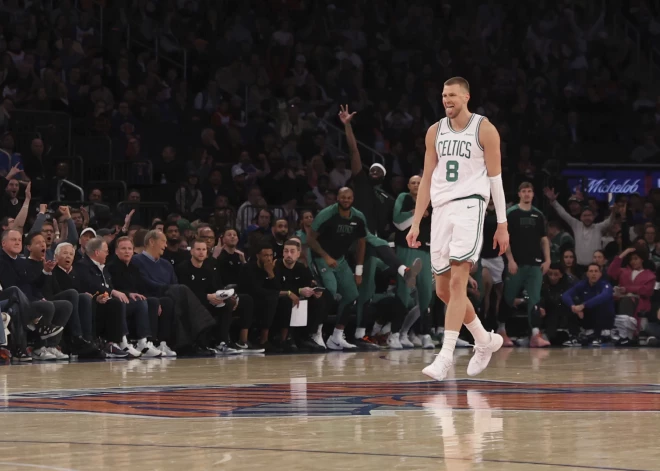 ВИДЕО: "Селтикс" с Порзиньгисом пробились во второй круг плей-офф НБА