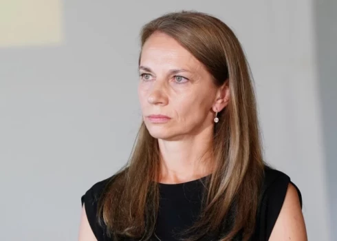 Анита Брауна.