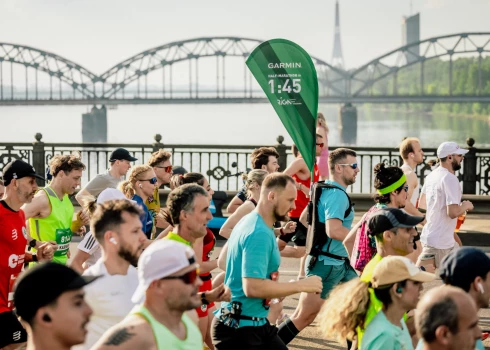 Jau 13. gadu Rimi Rīgas maratona pusmaratona un maratona dalībniekus trasē pavadīs Garmin tempa turētāji.
