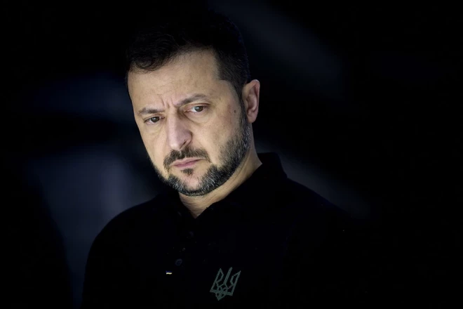 "Tā parasti sākas tās jaunie uzbrukumi," Trīs jūru samitā sacīja Zelenskis.