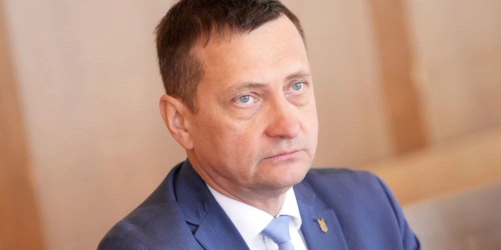 Zemkopības ministrs Armands Krauze (ZZS).