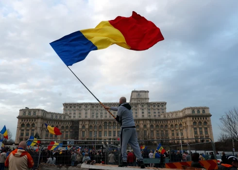 Protesta pasākums Rumānijas konstitucionālās tiesas priekšā šī gada martā.