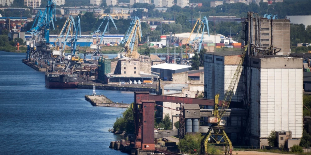 No Rīgas ostas izvests teju viss potenciāli bīstamais amonija nitrāts.