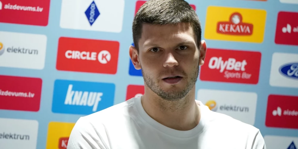 Latvijas vīriešu basketbola izlases spēlētājs Rihards Lomažs.