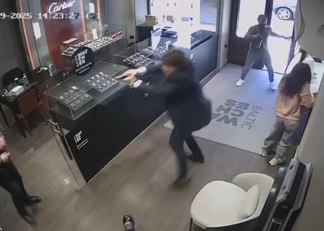 Эксперт об ограблении магазина в Старой Риге: "90-е не возвращаются, но о безопасности стоит задуматься"