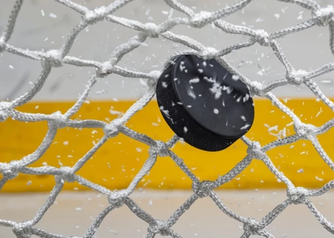 ВИДЕО: сборная Латвии по хоккею U-18 проиграла американцам и выбыла из чемпионата мира