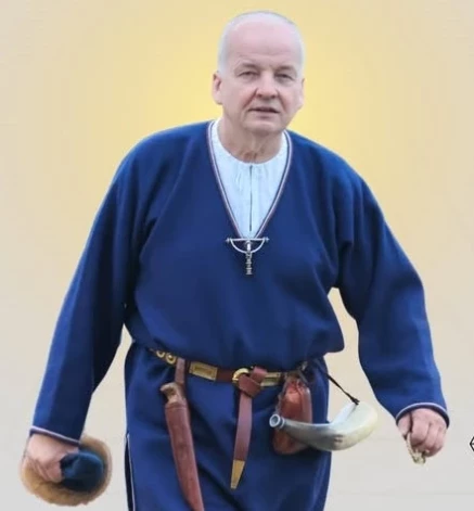 Vīru kopas “Vilki” dalībnieks Jānis Atis Krūmiņš ir Nacionālās apvienības lokomotīve Limbažu novada pašvaldības vēlēšanās.