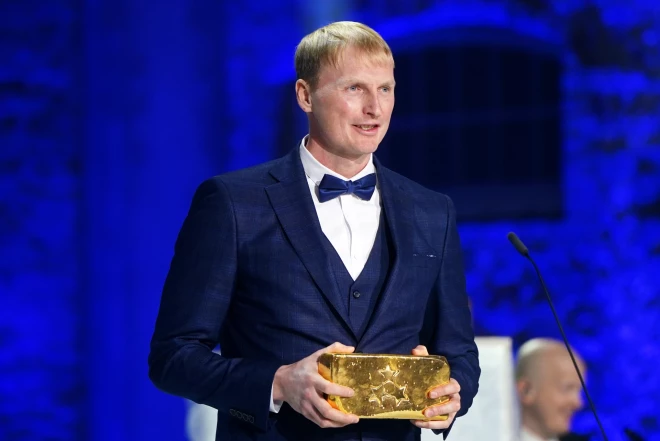 Smaiļošanas un kanoe treneris Igo Ažuks, kurš pērn saņēma “Trīs zvaigžņu balvu” nominācijā “Gada sporta treneris” bija pirmais, bet šobrīd septītais “Jaunās vienotības” sarakstā Limbažu novada pašvaldības vēlēšanās.