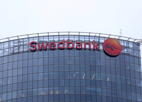 Jau no šodienas bērniem un jauniešiem vecumā no 6 līdz 25 gadiem (ieskaitot) Swedbank ikdienas pakalpojumi – norēķinu kartes un pārskaitījumi – būs bez maksas.