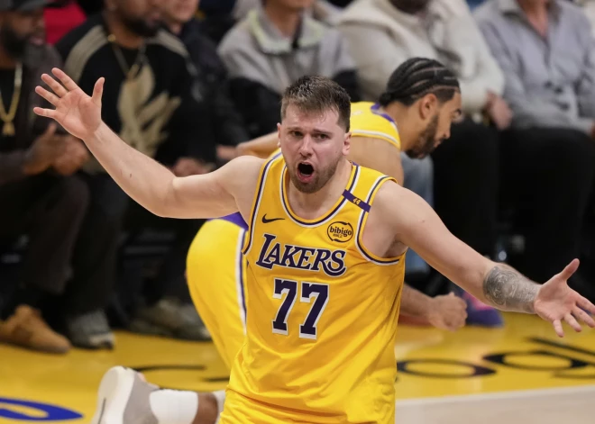 "Timberwolves" NBA izslēgšanas turnīra pirmajā kārtā izslēdz "Lakers" komandu