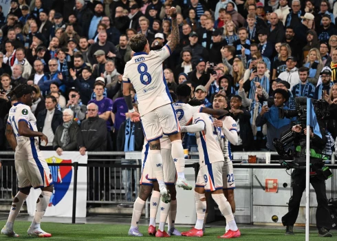 "Chelsea" četras reizes apbēdināja zviedru līdzjutējus