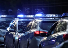 Plašā policijas operācijā viesnīcā Varšavas centrā aizturēts Latvijas pilsonis; pārsteidzošs atklājums viņa mikroautobusā