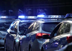 Во время полицейской операции в центре Варшавы задержан гражданин Латвии - в его микроавтобусе нашли гранату
