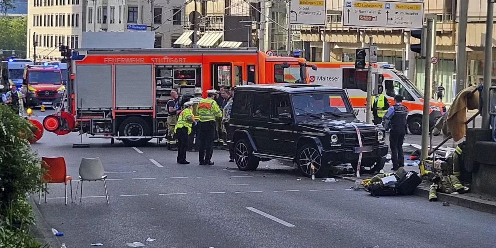 Negadījumā cietuši 8 cilvēki.