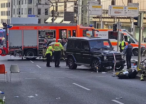 Negadījumā cietuši 8 cilvēki.