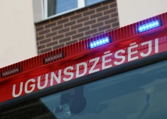 Krāslavas novadā ugunsgrēkā sadeg saimniecība, mašīnas, vistas un truši
