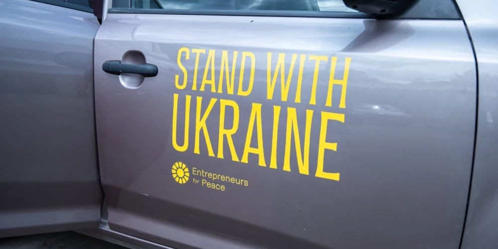Iekšlietu ministrija ir sagatavojusi valdības lēmuma projektu, kas paredz Ukrainas iestādēm nodot 20 Nodrošinājuma valsts aģentūras pārziņā esošas lietotas automašīnas.