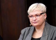 Par ieguldījumu vārda brīvības veicināšanā Latvijas PEN balvu piešķir valodniecei Aigai Veckalnei
