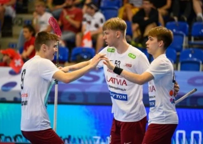 Florbola lielvalstis pabiedējusī Latvijas U-19 izlase pasaules čempionātu noslēdz 6. vietā