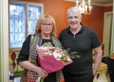 FOTO: sirsnīgā atmosfērā pirmizrādi nosvin Gekas dokumentālā filma "Dzimuši Sibīrijā. Mārtiņš Vilsons"