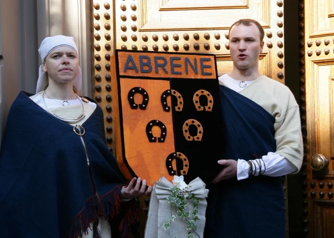 За Крым обидно, а за Абрене - нет? Размышления историка об избирательности общественного восприятия