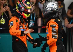 "McLaren" piloti tikuši pie otrās dubultuzvaras šosezon.