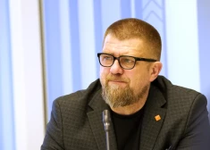 Deputāts Viktors Pučka ("Stabilitātei"), kuram ir problēmas ar valsts valodas prasmēm, pērn algā no Saeimas saņēmis 60 524 eiro.