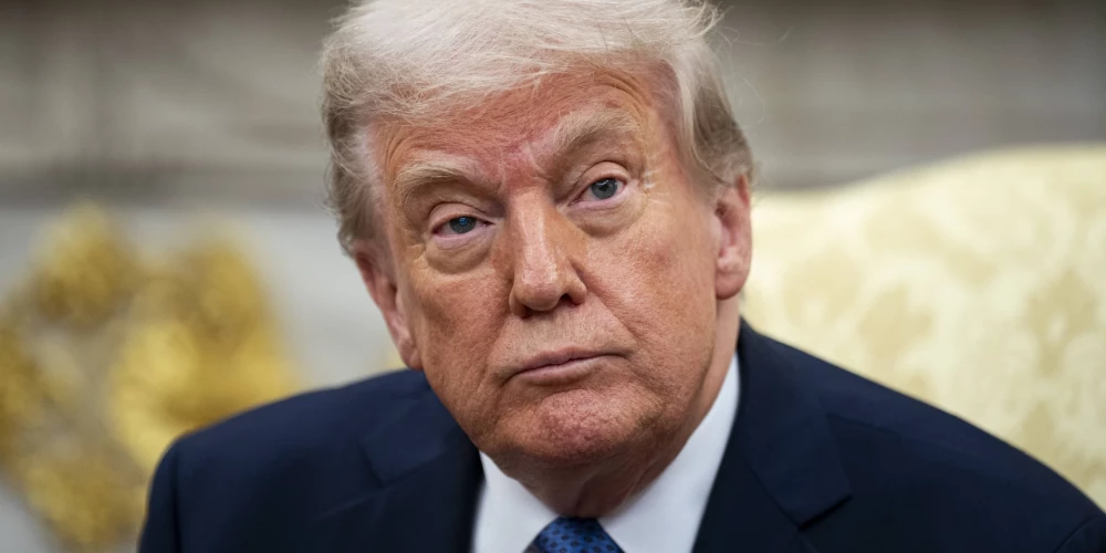 ASV prezidents Donalds Tramps intervijā “NBC News” pauda cerību, ka tiks panākta miera vienošanās starp Krieviju un Ukrainu, taču norādīja, ka šobrīd Amerika ir tuvu tās noslēgšanai tikai ar vienu no karojošajām pusēm.